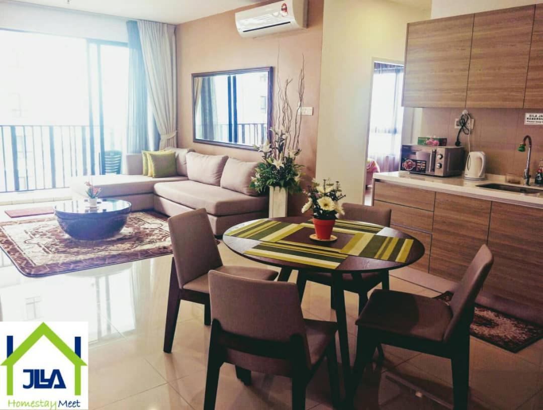 Walking To Cental I-city Mall With 2 2 Bathrooms Pangsapuri